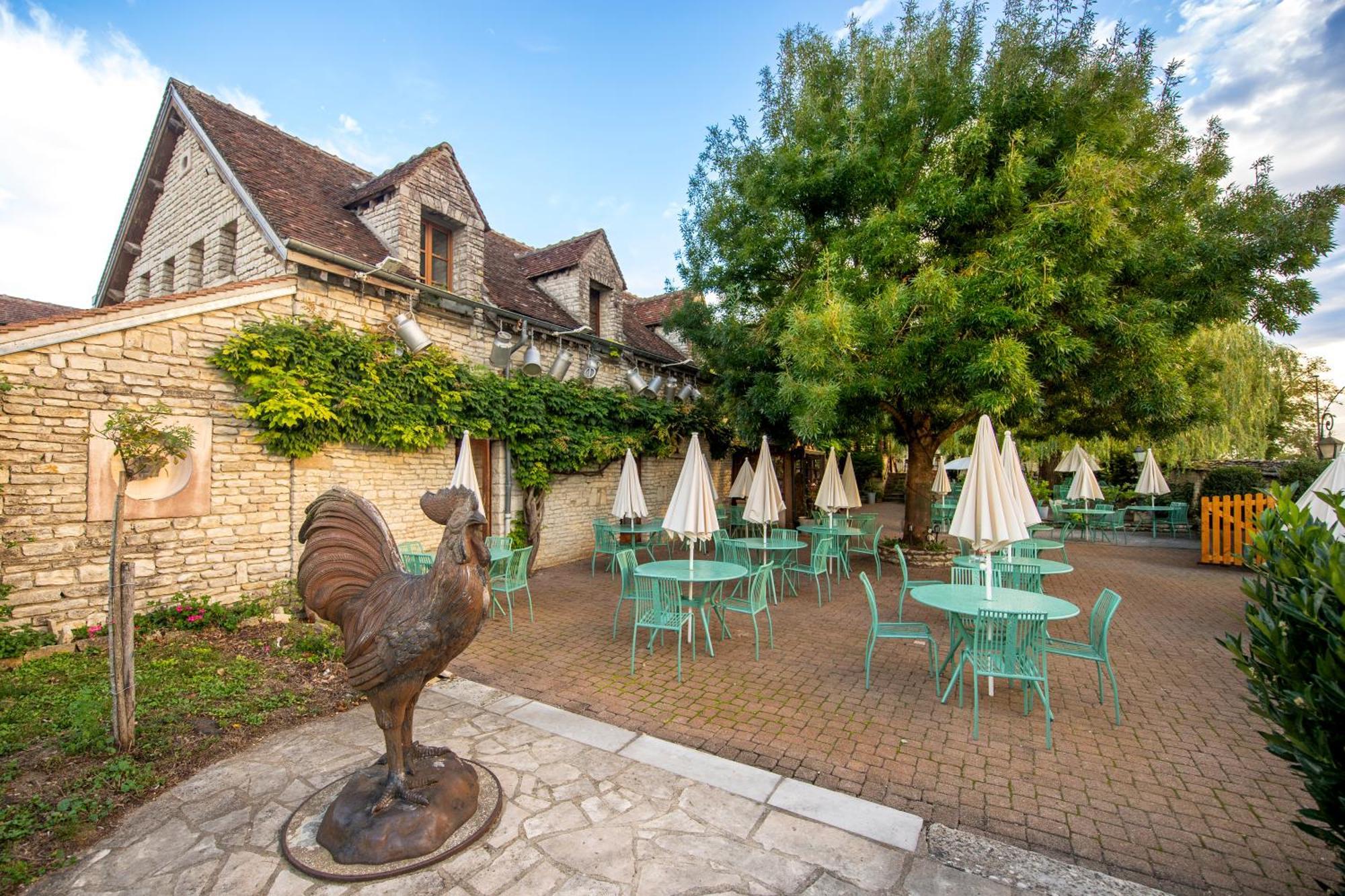 Hotel De La Beursaudiere Nitry Esterno foto