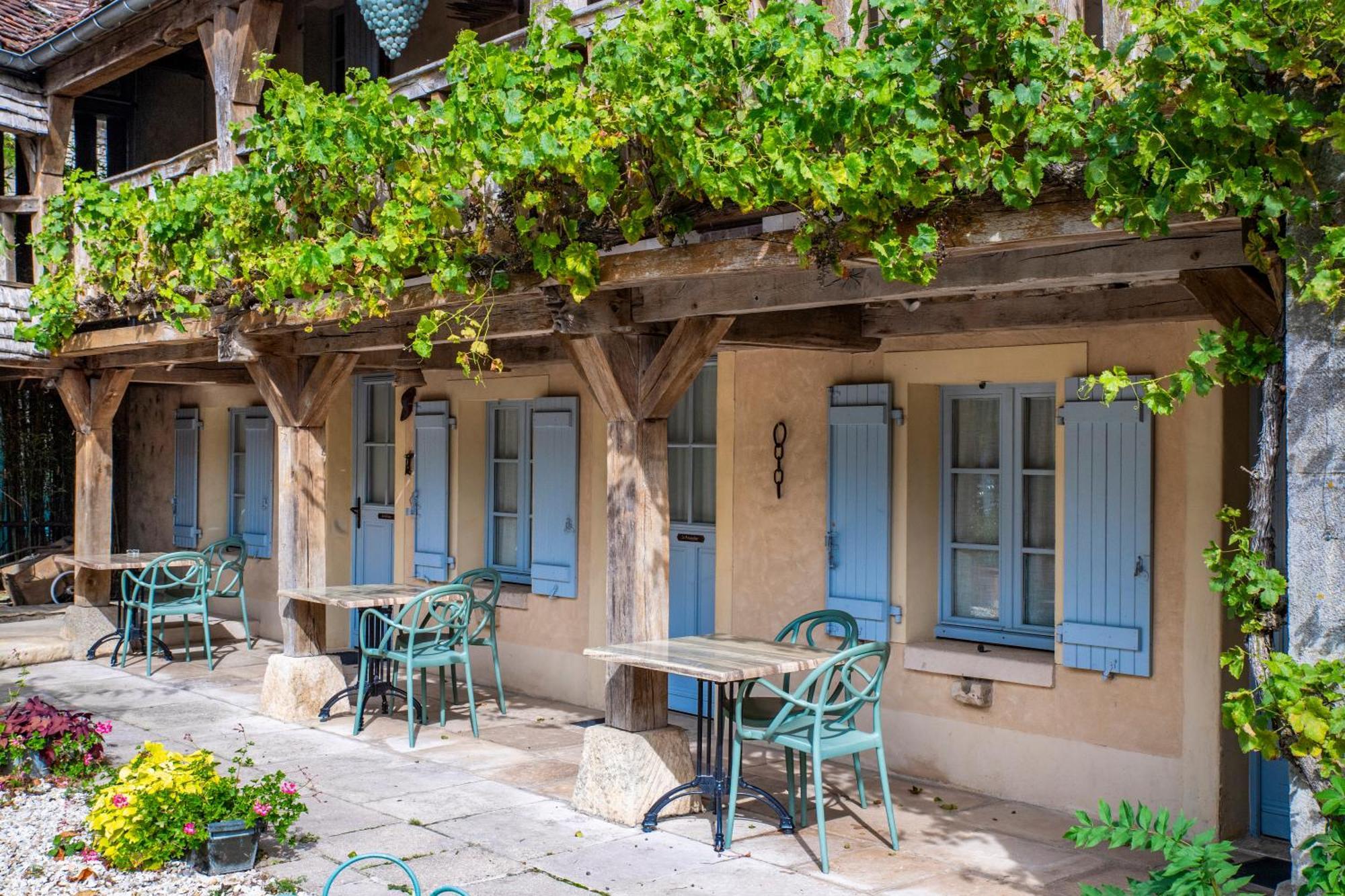 Hotel De La Beursaudiere Nitry Esterno foto