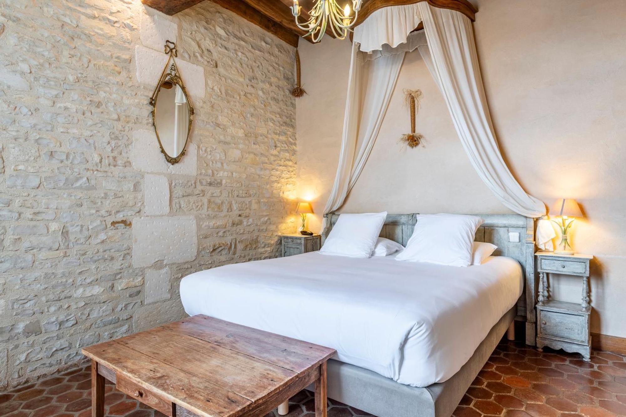 Hotel De La Beursaudiere Nitry Esterno foto