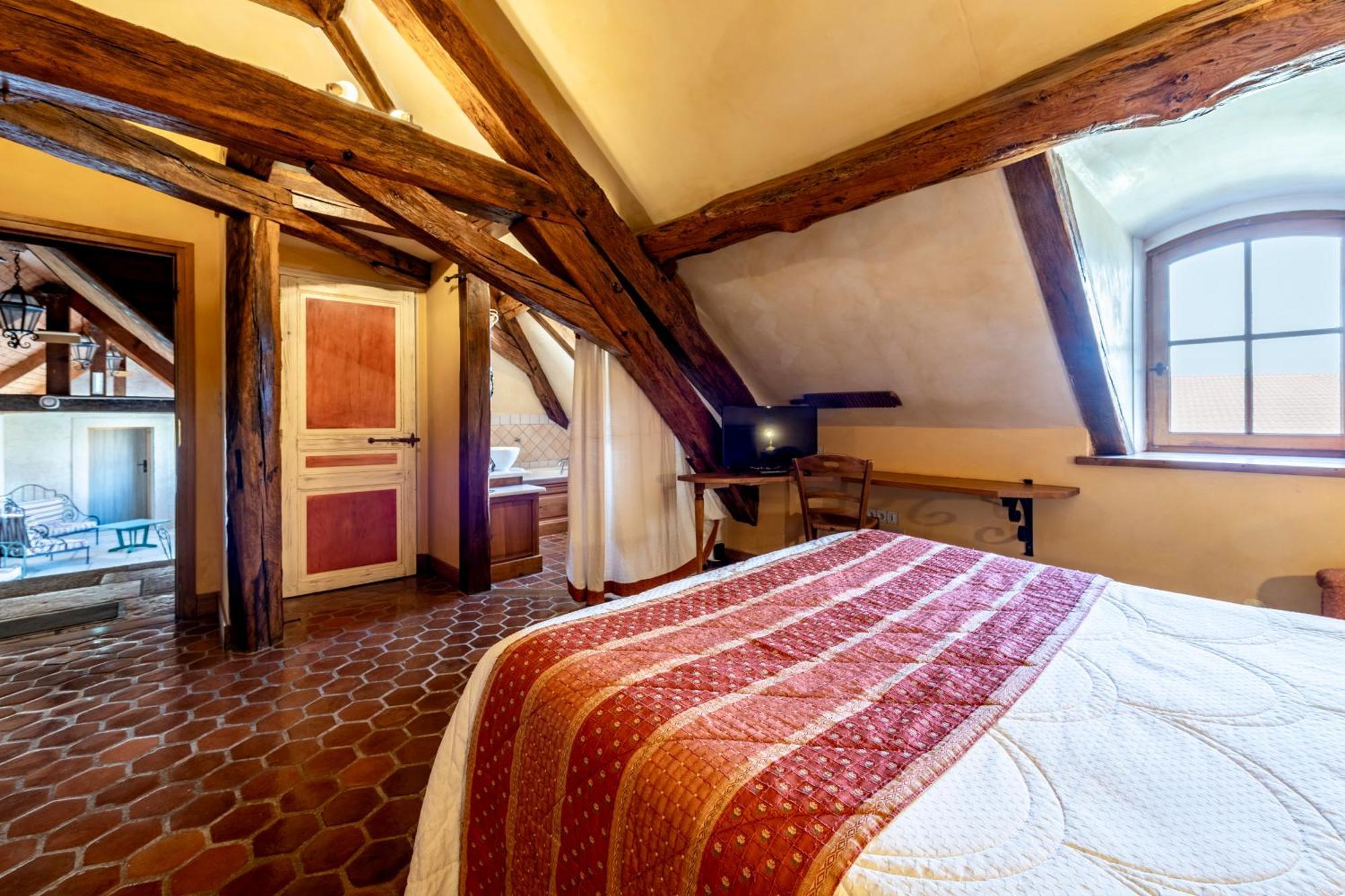 Hotel De La Beursaudiere Nitry Esterno foto